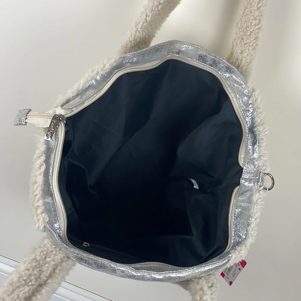 Elegant Cream and Silver Tote Bag - Picture 4 of 5